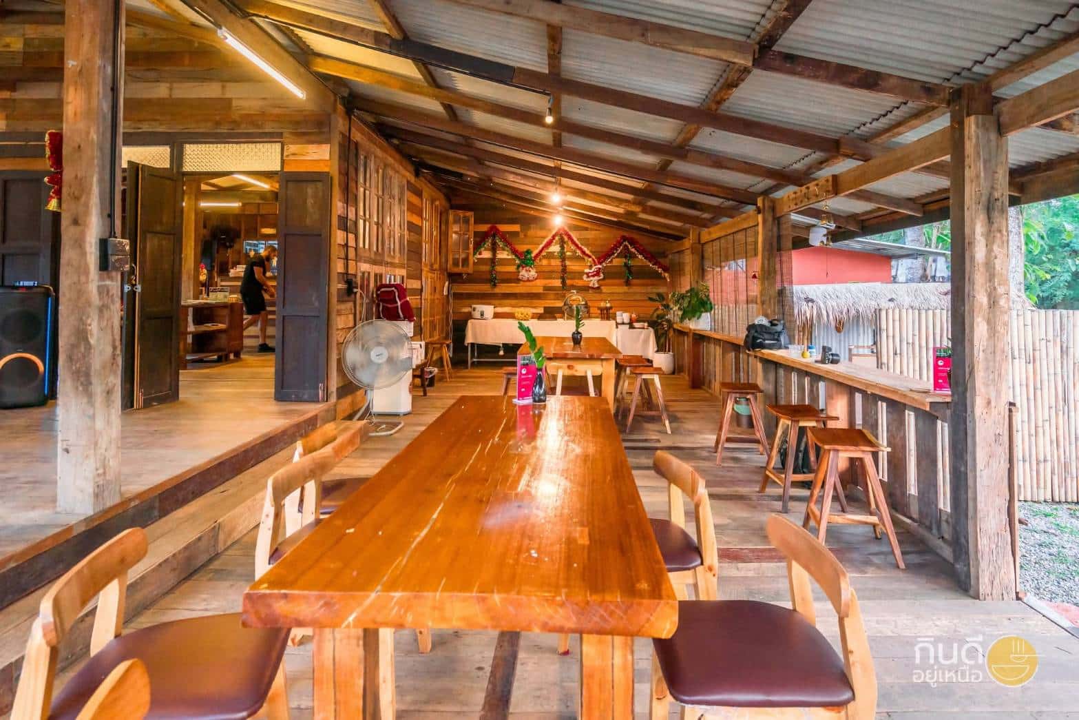 Kerchor Restaurant 05